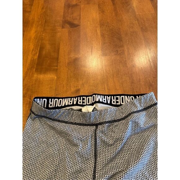 Women’s under Armour workout pants size large - Picture 3 of 5